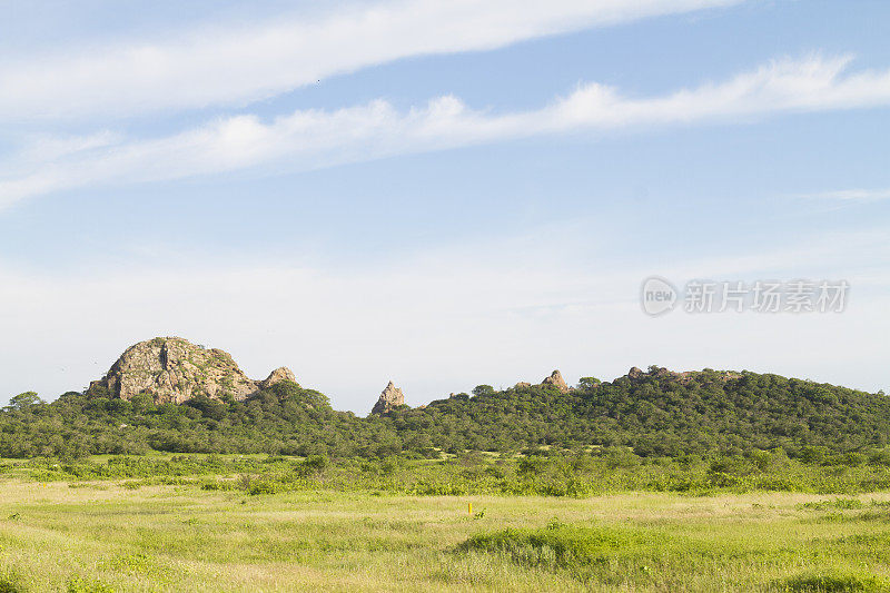 “死亡之山”山谷景观。El Morro, Villamil Playas将军，Guayas，厄瓜多尔